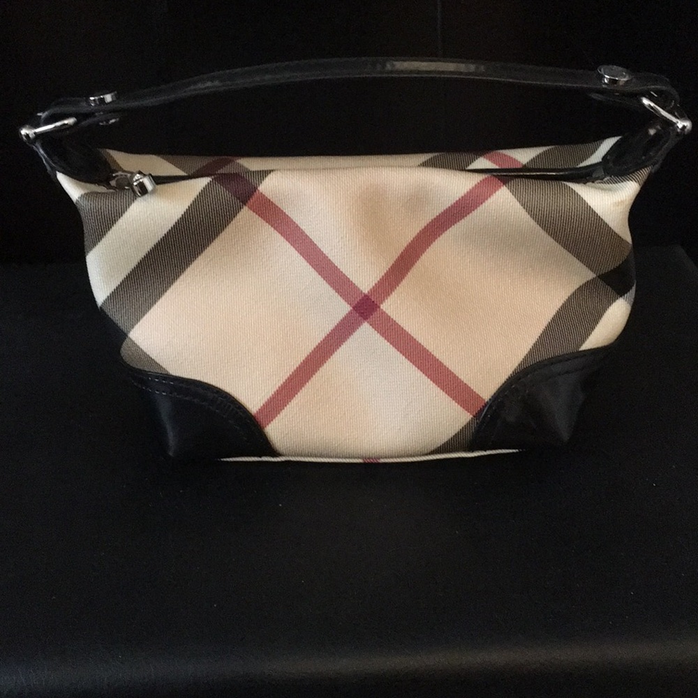Burberry mini wristlet